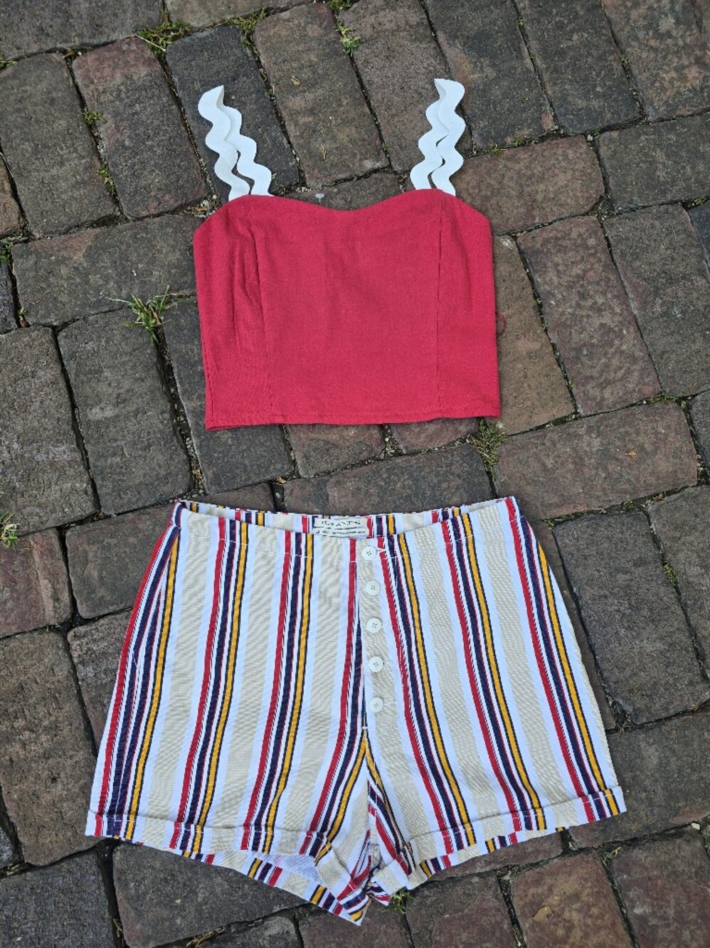 Urban Outfitters High Waisted Molly Shorts & Red Tank Women's Summer Outfit
